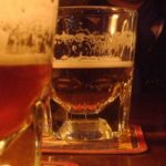 啤酒在玻璃杯描繪DIY相分離凝膠